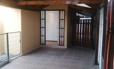 “¡Excelente Oportunidad! Venta Casa 3Dormitorios 2Baños 2estacionamientos 