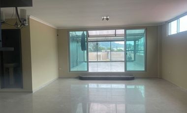 DEPARTAMENTO EN ALQUILER – CUMBRES BAJAS DE LOS CEIBOS.