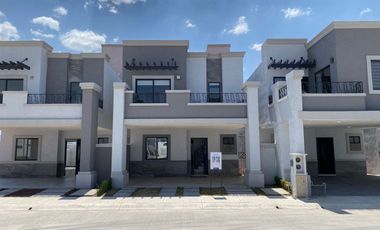 Amplia Casa Minimalista con Vestidor y Baño en la Recamara Principal al Sur de Pachuca.