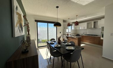 Amplia Casa Minimalista con Vestidor y Baño en la Recamara Principal al Sur de Pachuca.