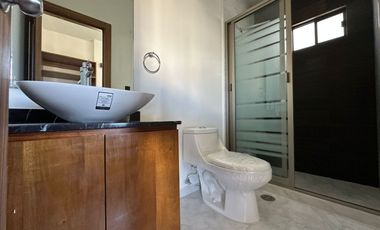 Amplia Casa Minimalista con Vestidor y Baño en la Recamara Principal al Sur de Pachuca.