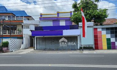 DIJUAL RUANG USAHA DI JL VETERAN TIPES DEKAT SINGOSAREN PLAZA & PASAR KEMBANG