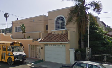 HERMOSA CASA Y AMPLIA EN ENSENADA