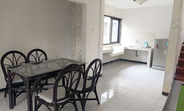 Villa di Grand Trawas, Mojokerto