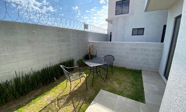 En Venta Casa de Tres Recamaras con Amplios Espacios en su Patio y Terraza en Pachuca.