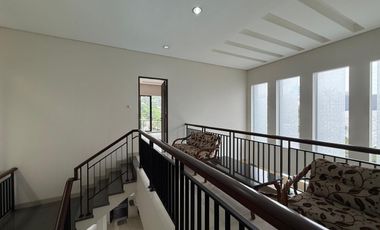 Rumah dijual/disewakan Chofa Satelit Blok RF, Sukomanunggal - Surabaya Barat (Fully Furnished)