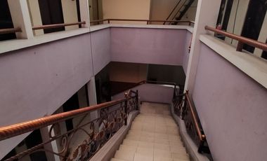 TURUN HARGA,NOL JALAN TENGGILIS, SELANGKAH KAMPUS UBAYA