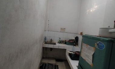 TURUN HARGA,NOL JALAN TENGGILIS, SELANGKAH KAMPUS UBAYA