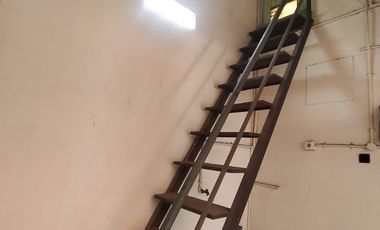 TURUN HARGA,NOL JALAN TENGGILIS, SELANGKAH KAMPUS UBAYA