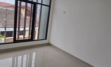 Dijual Rumah hunian baru modern minimalis dekat dengan Grand Galaxy, Bekasi
