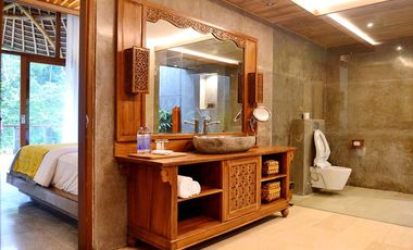 A Super Luxury 5-Star Hotel and Villa With Mountain Views in Ubud - Bali Is Seeking New Investors to Take Over Ownership