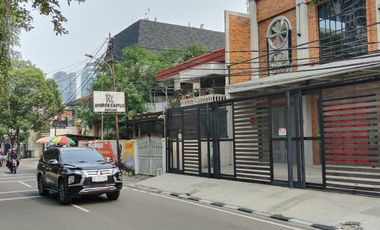 Dijual Rumah 3 Tingkat di Setiabudi, Cocok untuk Hunian, Kantor, Tempat Usaha