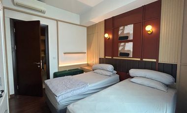 Ss.1685 - Murah !! Disewakan Apt. The Kensington Royal Suite Tower Belmont 148mtr Siap Huni Full Furnish Privat Lift Sudah Renovasi