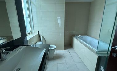 Ss.1685 - Murah !! Disewakan Apt. The Kensington Royal Suite Tower Belmont 148mtr Siap Huni Full Furnish Privat Lift Sudah Renovasi