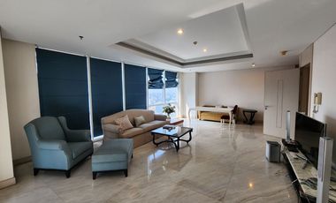 Apartemen Regatta Pluit 3+1BR Private Lift Semi Furnished PPJB Sea View