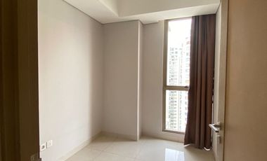 3BR Unfurnished Apartemen Taman Anggrek Residences - Jakarta Barat