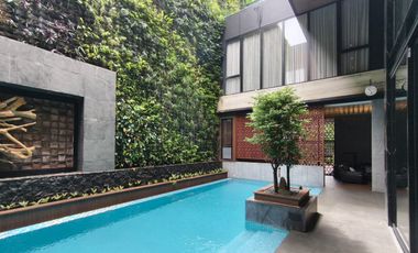 DIJUAL RUMAH MEWAH PIK FULL FURNISH ADA SWIMMING POOL