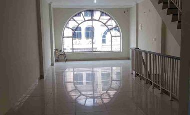 Disewakan Ruko Grand Galaxy City Lokasi Strategis Cocok untuk Cafe