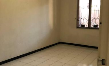 RUMAH CITRA SENTOSA LAKARSANTRI  Siap Huni, Row 2.5 Mobil