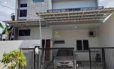 Rumah 2 Lt siap huni Tanah Luas Nempel Nusaloka bsd