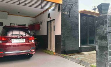 TURUN HARGA di jual cepat rumah di perumahan permata pamulang , Tangerang