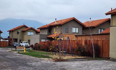 Casa En Arriendo En Machali