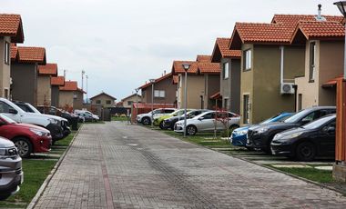 Casa En Arriendo En Machali