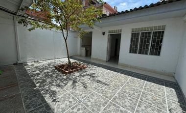 ARRIENDO CASA DE 2 PISOS, BARRIO GUADUALES