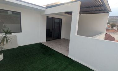 PRECIOSA CASA EN PRIVADA REMODELADA EN HACIENDA DEL PARQUE