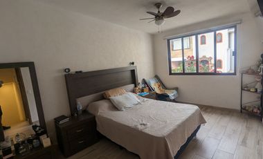 PRECIOSA CASA EN PRIVADA REMODELADA EN HACIENDA DEL PARQUE