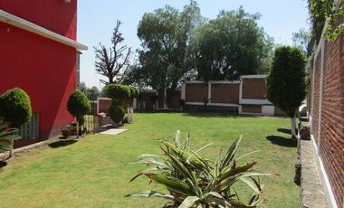 PRECIOSA CASA EN PRIVADA REMODELADA EN HACIENDA DEL PARQUE