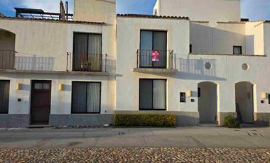 renta casa sin muebles, fraccionamiento zirandaro San Miguel de Allende