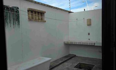 renta casa sin muebles, fraccionamiento zirandaro San Miguel de Allende