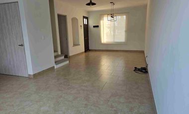 renta casa sin muebles, fraccionamiento zirandaro San Miguel de Allende