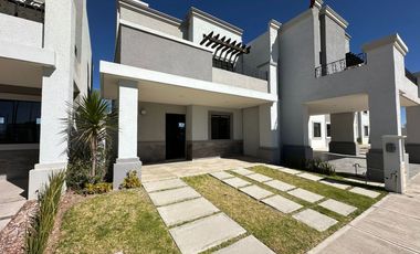 Amplia Casa de 3 Recamaras con Excelente Ubicación a 10 Mins de Plaza Explanada Pachuca.