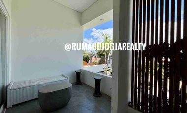 Rumah Mewah Full Furnish Di Perumahan Elite JL. Parangtritis km 5 Sewon