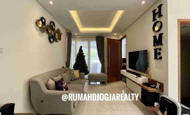 Rumah Mewah Full Furnish Di Perumahan Elite JL. Parangtritis km 5 Sewon