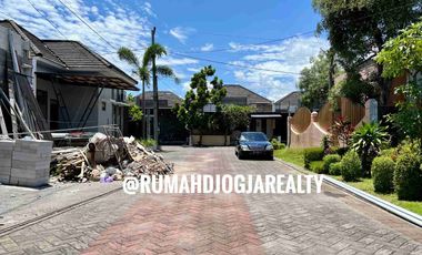 Rumah Mewah Full Furnish Di Perumahan Elite JL. Parangtritis km 5 Sewon