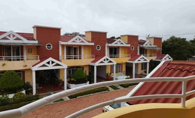 VENDO HERMOSA CASA EN EL ENCANTO EXCELENTE UBICACIÓN.