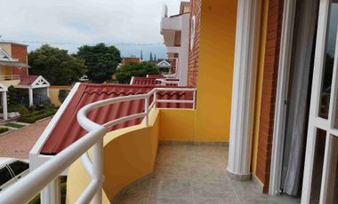 VENDO HERMOSA CASA EN EL ENCANTO EXCELENTE UBICACIÓN.