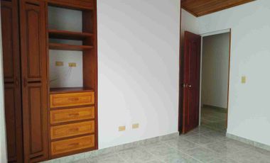 VENDO HERMOSA CASA EN EL ENCANTO EXCELENTE UBICACIÓN.