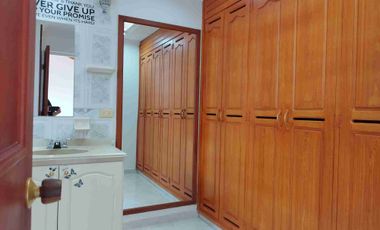 VENDO HERMOSA CASA EN EL ENCANTO EXCELENTE UBICACIÓN.