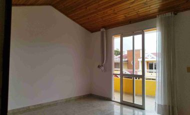 VENDO HERMOSA CASA EN EL ENCANTO EXCELENTE UBICACIÓN.