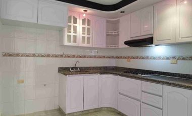 VENDO HERMOSA CASA EN EL ENCANTO EXCELENTE UBICACIÓN.