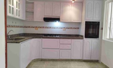 VENDO HERMOSA CASA EN EL ENCANTO EXCELENTE UBICACIÓN.