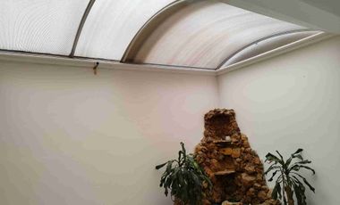 VENDO HERMOSA CASA EN EL ENCANTO EXCELENTE UBICACIÓN.