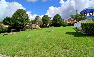 VENDO HERMOSA CASA EN EL ENCANTO EXCELENTE UBICACIÓN.