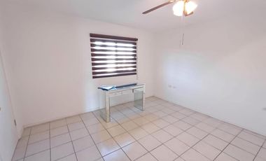 CASA EN VENTA 3 RECAMARAS, CON PANELES SOLARES EN BAHIAS
