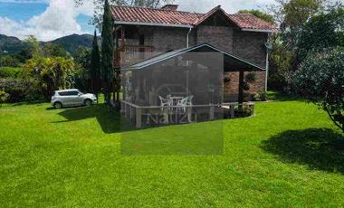 Finca en Carmen de Viboral, excelente ubicación, terreno plano