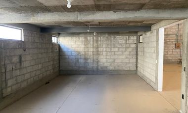 BODEGA EN VENTA EN EL CARMEN, EL MARQUES.